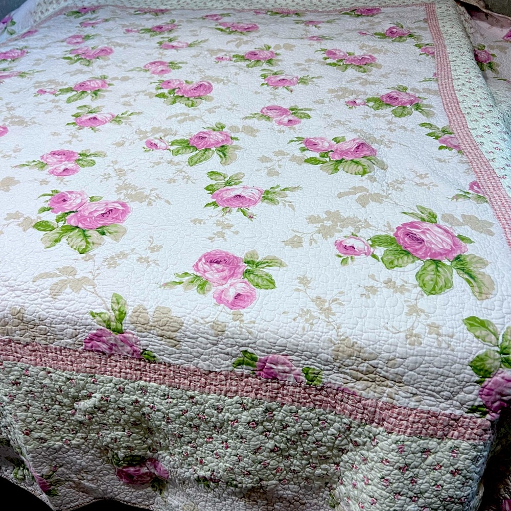 Beautiful flower Quilt.